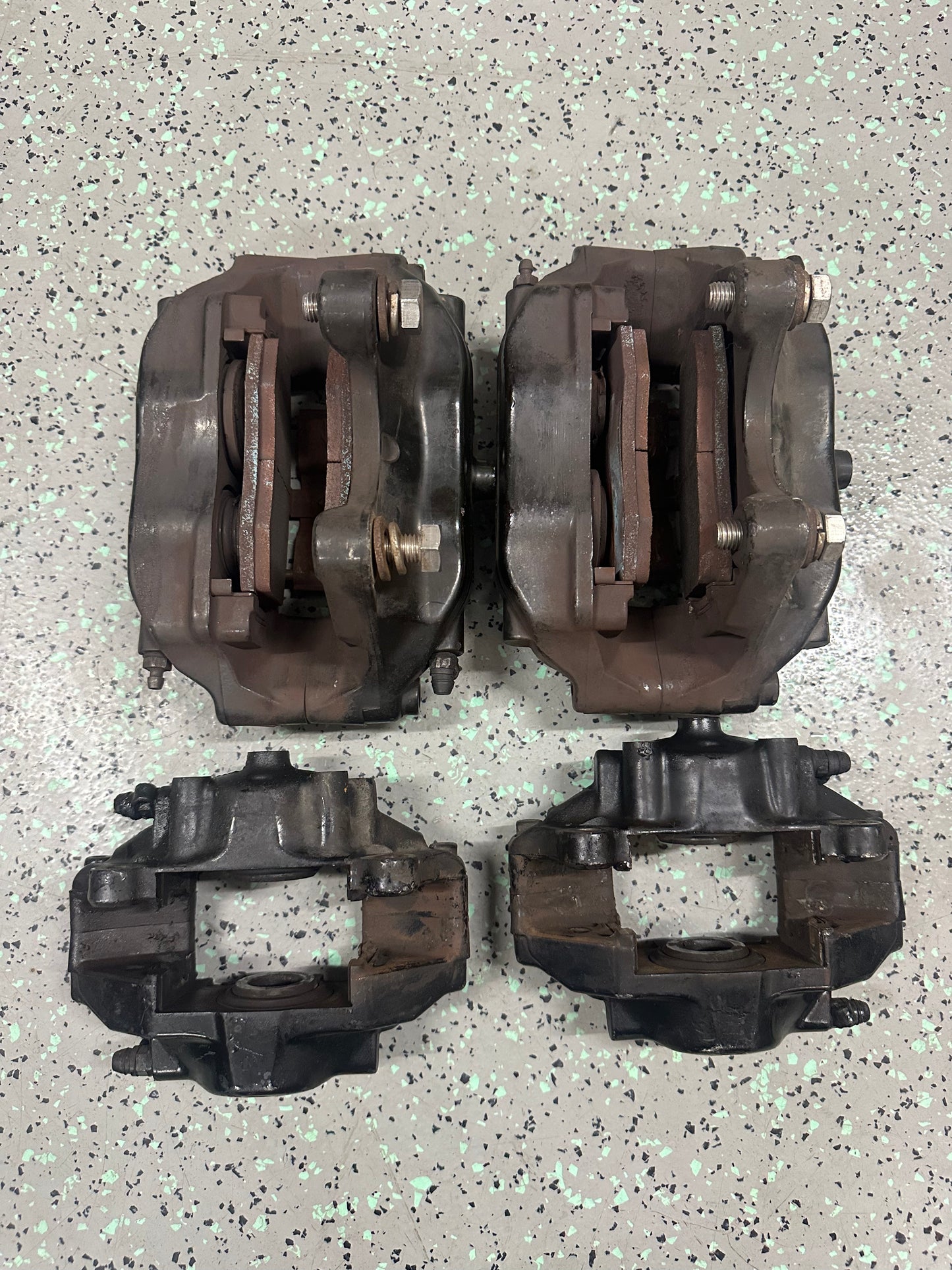Nissan Skyline GTR R33 Brembo calipers